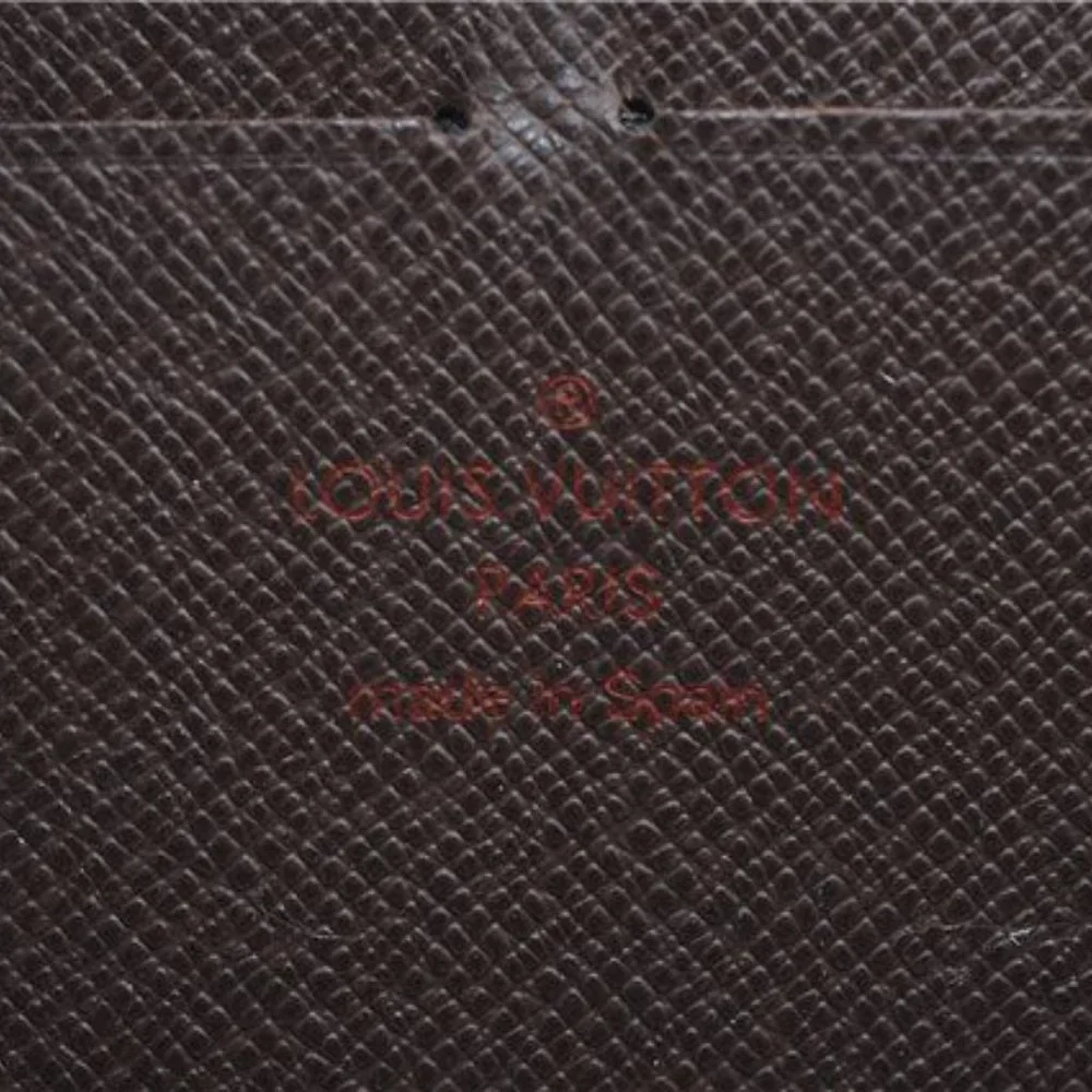 Louis Vuitton Zippy Wallet - Picture 14 of 17